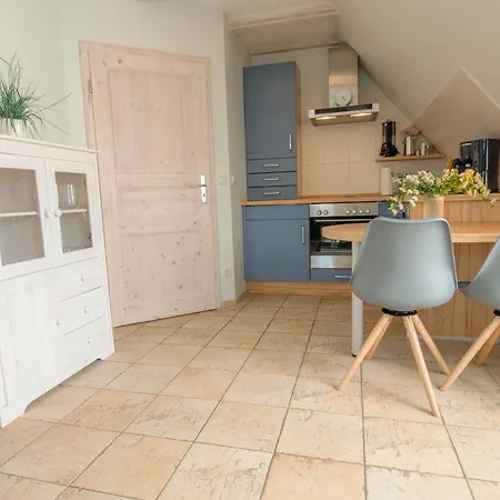 Luett Stuw Apartment *